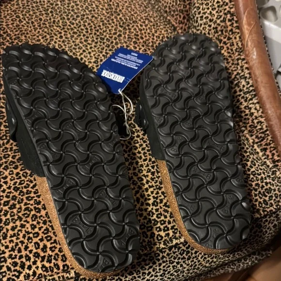 Birkenstock Oita Black Sandals NWT - Picture 2 of 3